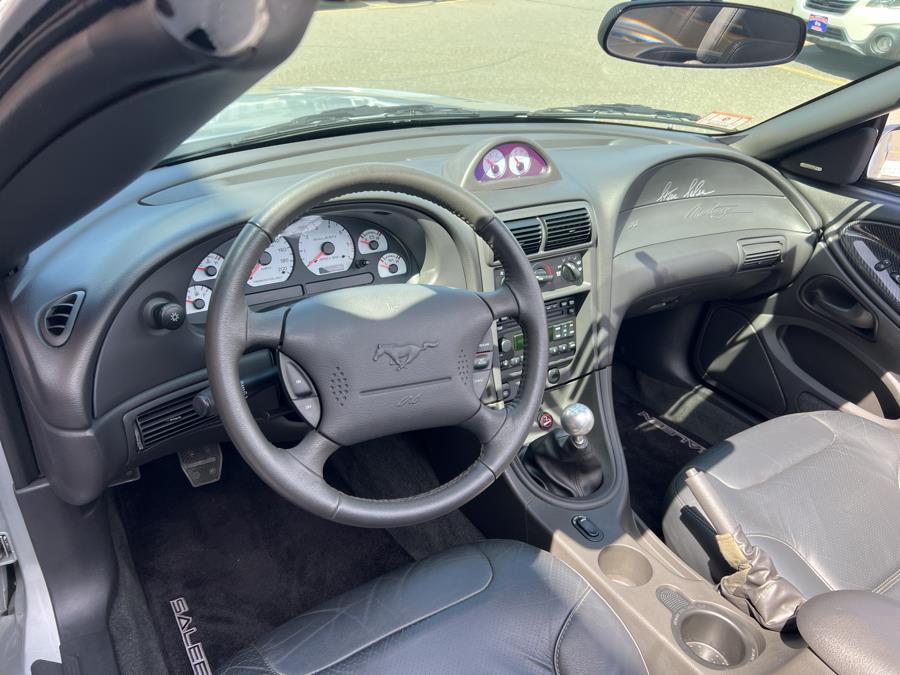 2003 Ford Mustang GT Deluxe photo