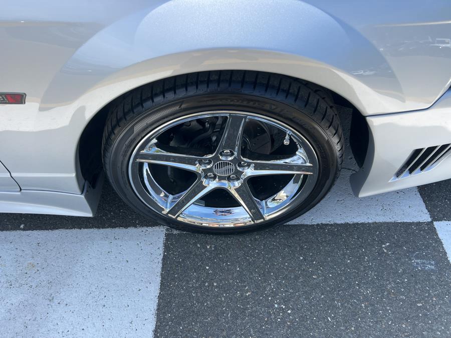 2003 Ford Mustang GT Deluxe photo