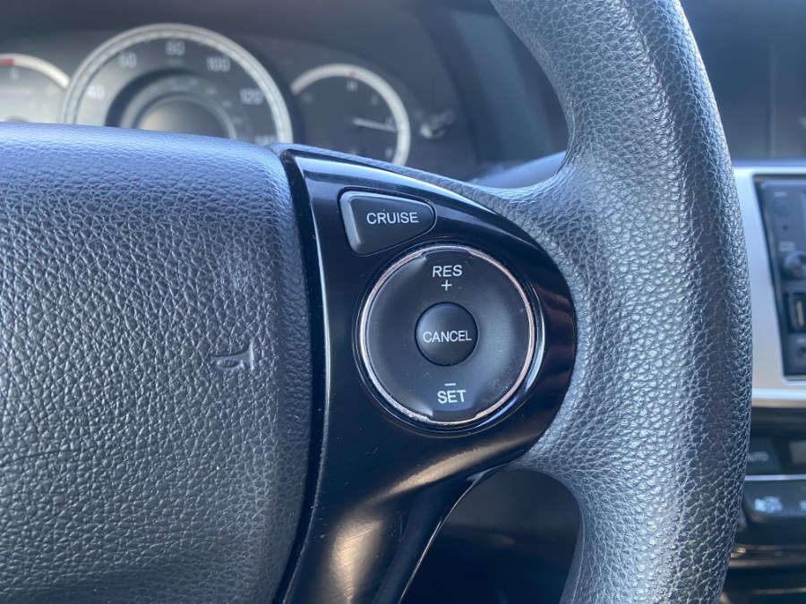 2017 Honda ACCORD SEDAN LX CVT photo