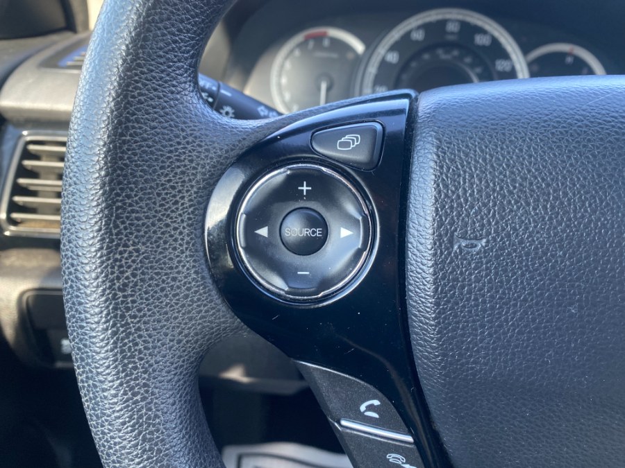 2017 Honda ACCORD SEDAN LX CVT photo