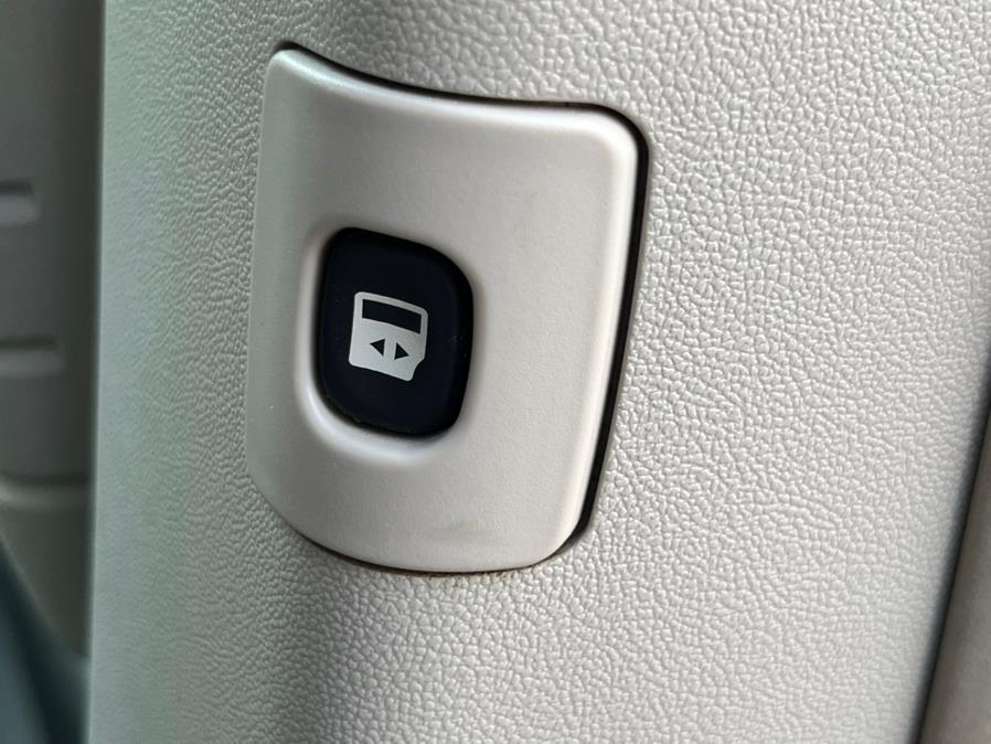 2009 Dodge Grand Caravan SXT photo