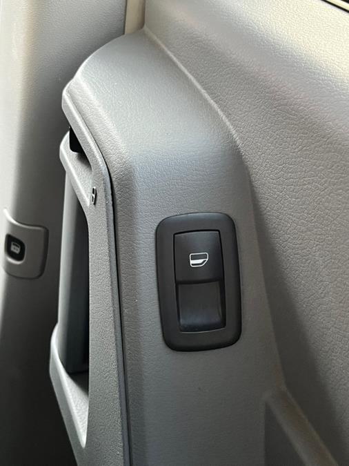 2009 Dodge Grand Caravan SXT photo