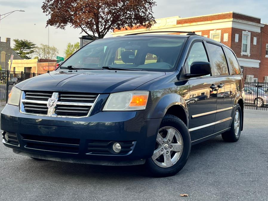 2009 Dodge Grand Caravan SXT photo