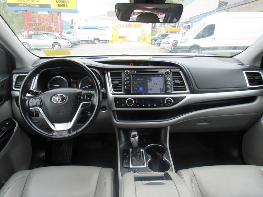 2019 Toyota Highlander XLE photo