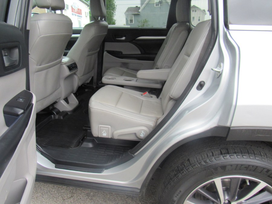 2019 Toyota Highlander XLE photo