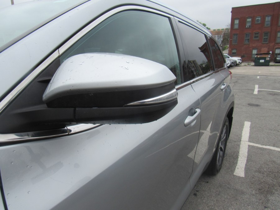 2019 Toyota Highlander XLE photo
