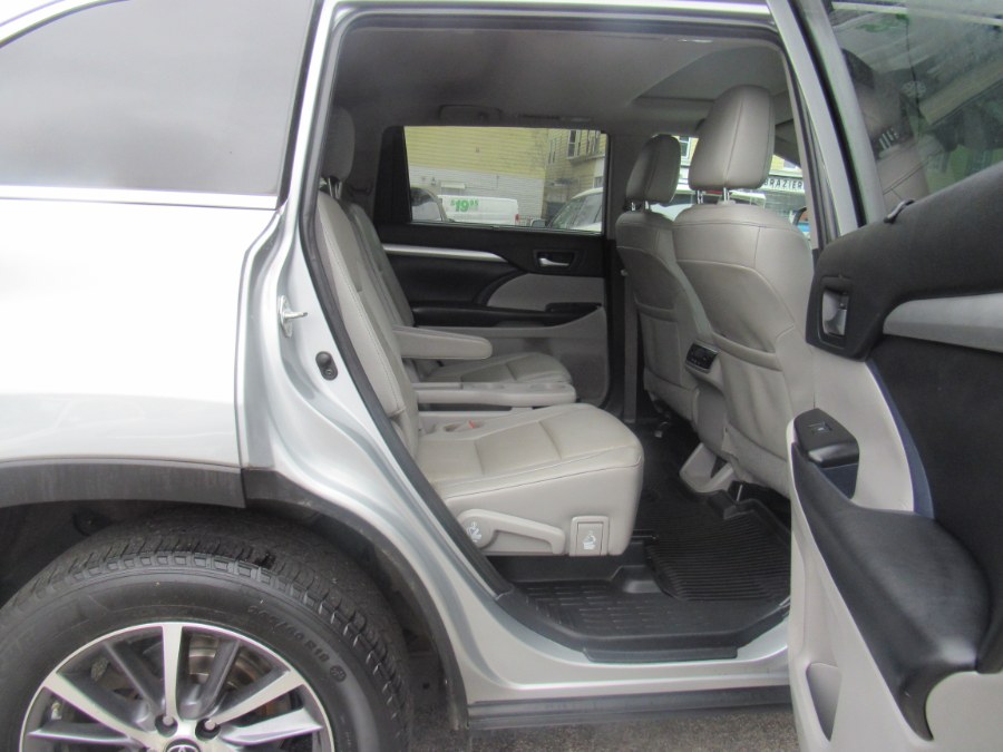 2019 Toyota Highlander XLE photo