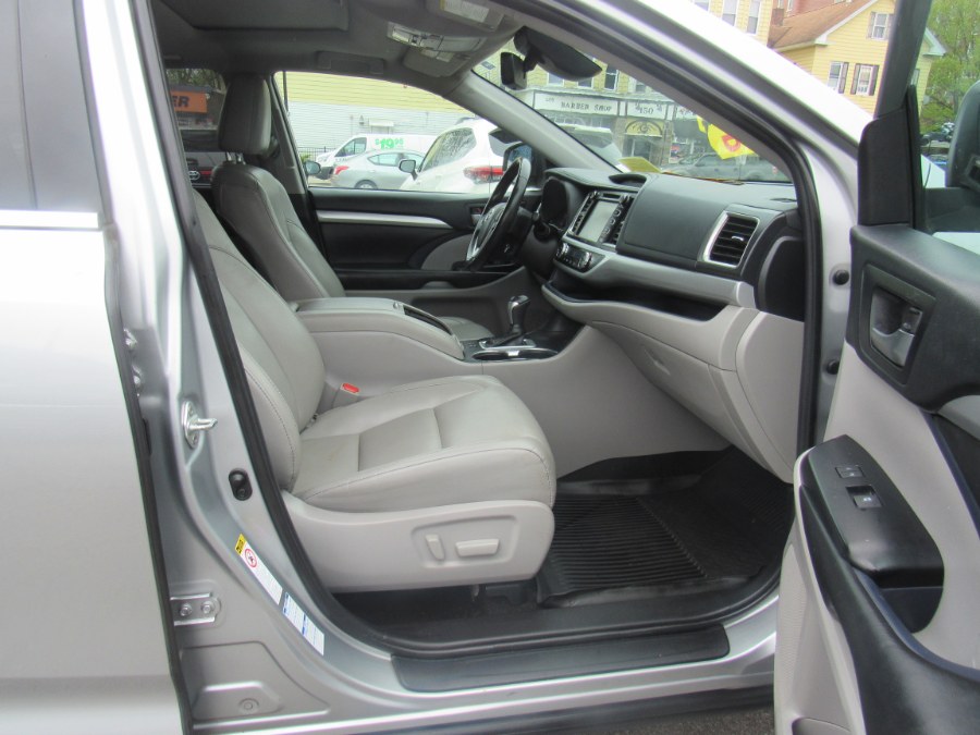 2019 Toyota Highlander XLE photo