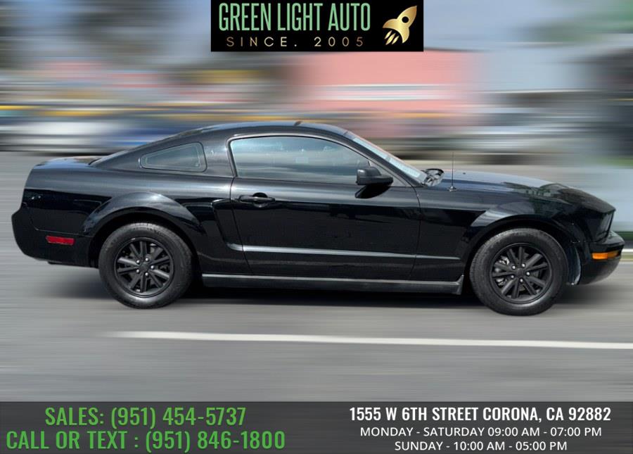 2008 Ford Mustang V6 Deluxe photo