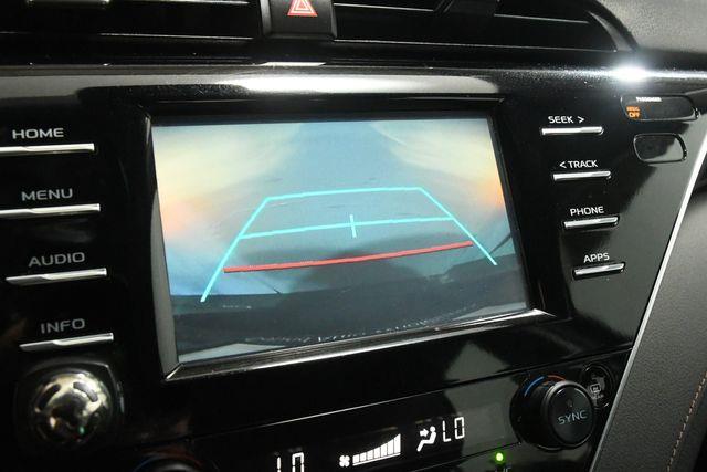 2018 Toyota Camry Hybrid LE photo