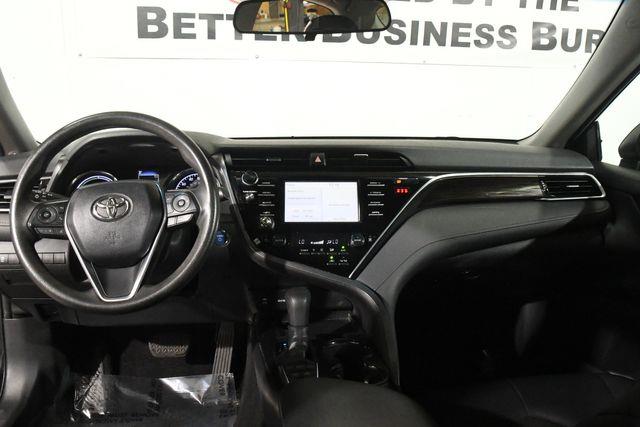 2018 Toyota Camry Hybrid LE photo