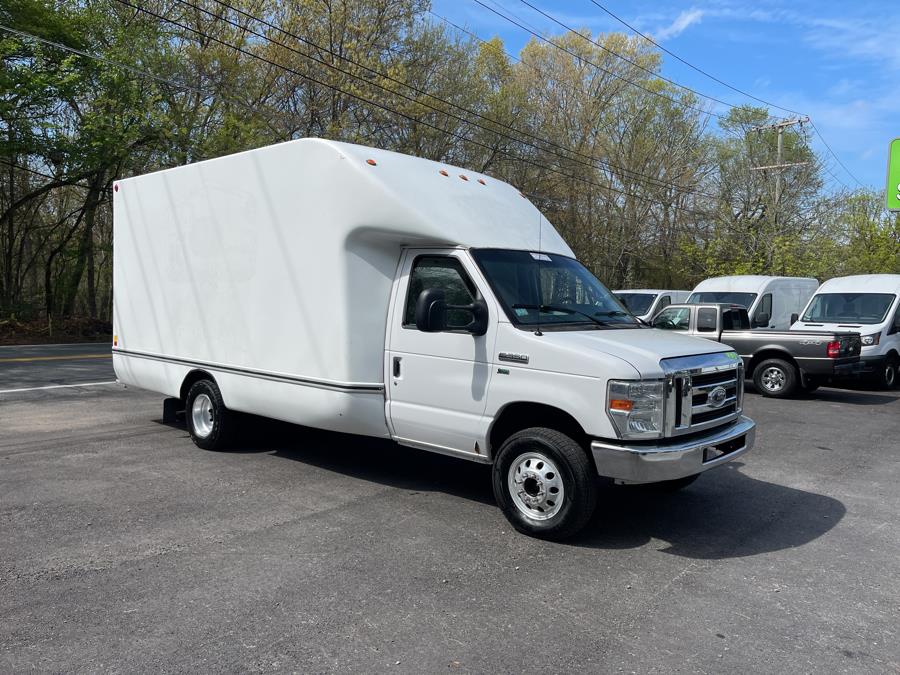 2015 Ford Econoline Commercial Cutaway E-350 Super Duty 176