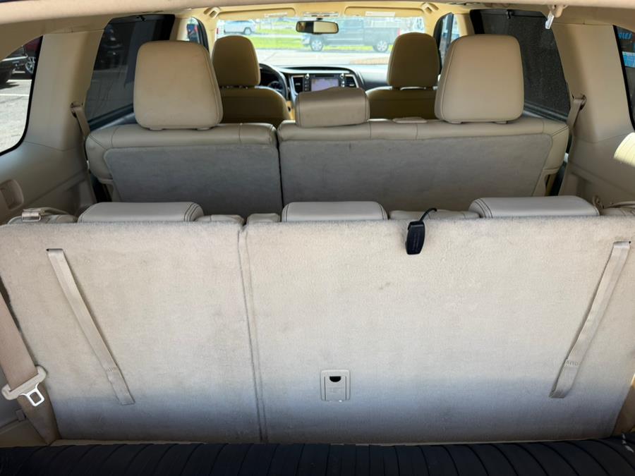 2016 Toyota Highlander AWD 4dr V6 XLE (Natl) photo