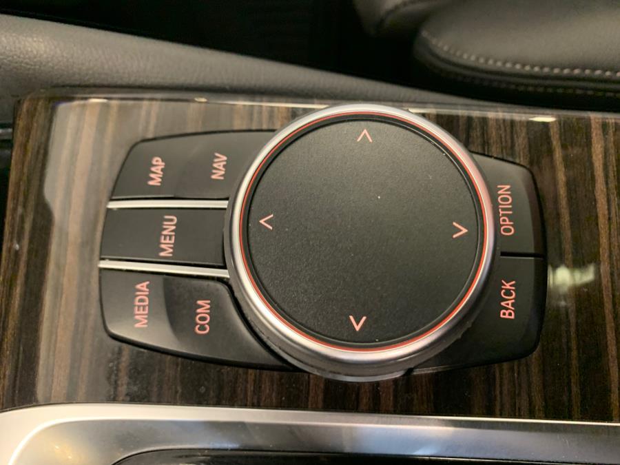2022 BMW 5-Series 530i xDrive Sedan photo