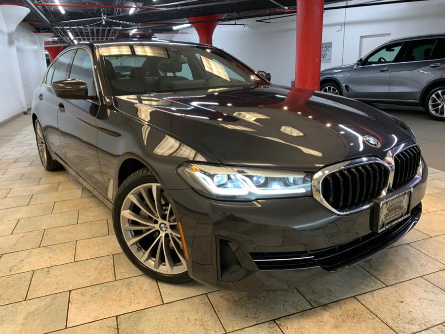 2022 BMW 5-Series 530i xDrive Sedan photo