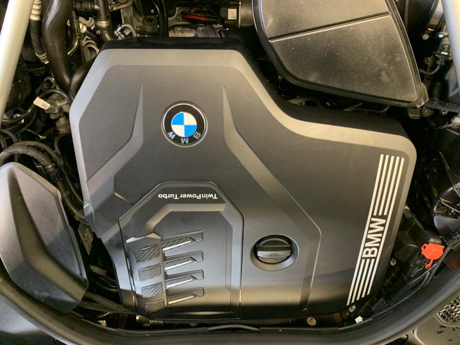 2022 BMW 5-Series 530i xDrive Sedan photo