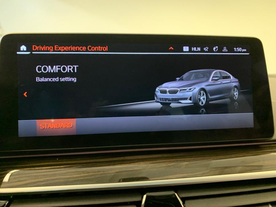 2022 BMW 5-Series 530i xDrive Sedan photo