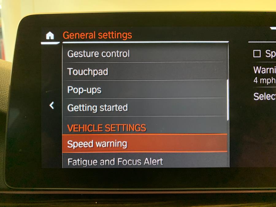 2022 BMW 5-Series 530i xDrive Sedan photo