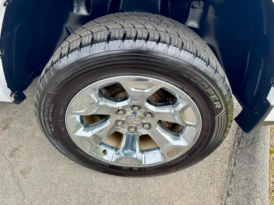2021 RAM 1500 Big Horn 4x4 Crew Cab 5''7