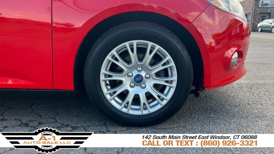 2012 Ford Focus SE photo