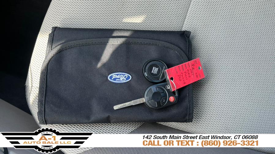 2012 Ford Focus SE photo
