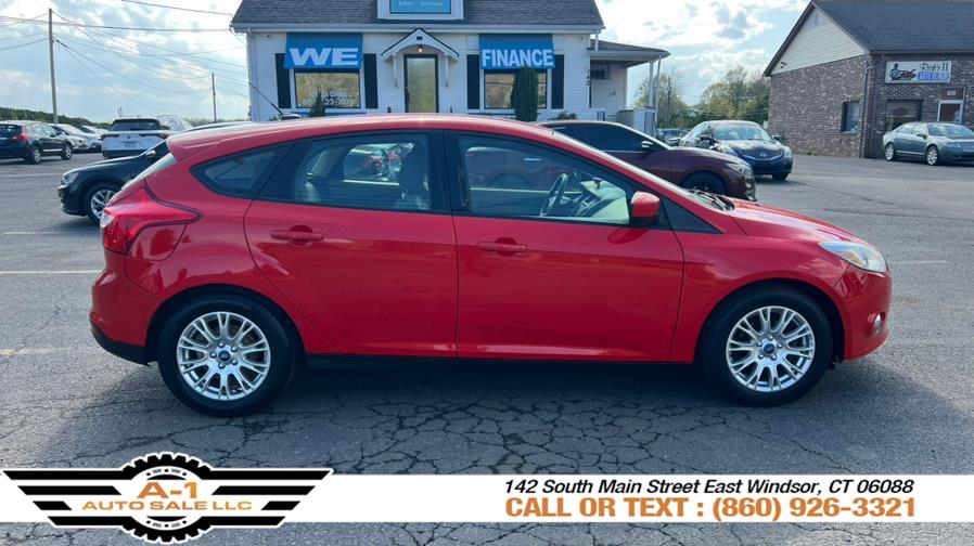 2012 Ford Focus SE photo