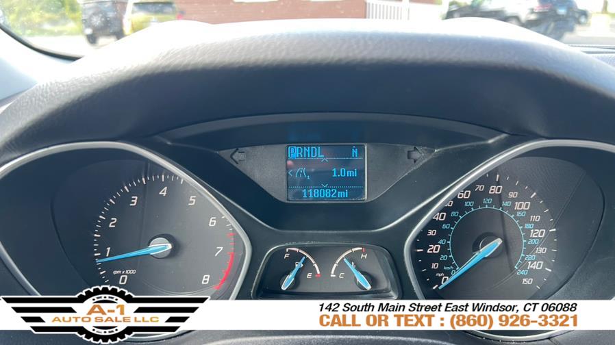 2012 Ford Focus SE photo
