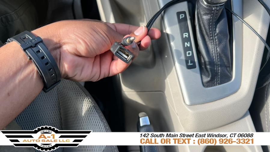 2012 Ford Focus SE photo