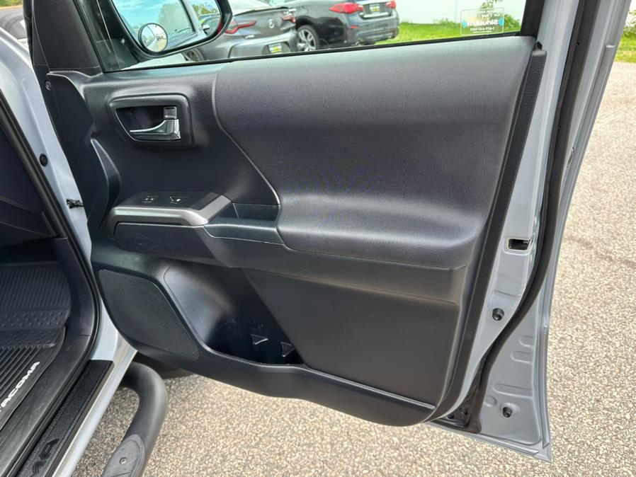 2018 Toyota Tacoma TRD Off Road Access Cab 6'' Be photo