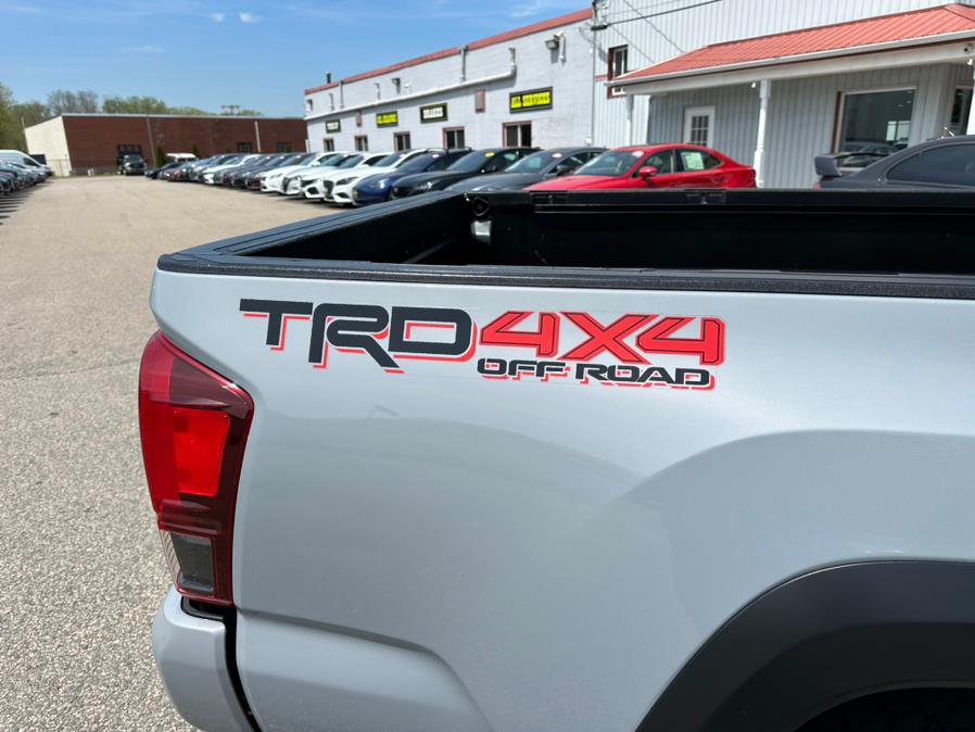 2018 Toyota Tacoma TRD Off Road Access Cab 6'' Be photo