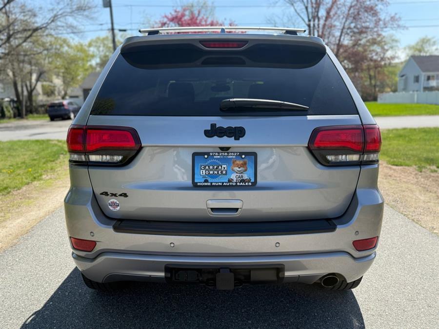 2017 Jeep Grand Cherokee LAREDO photo