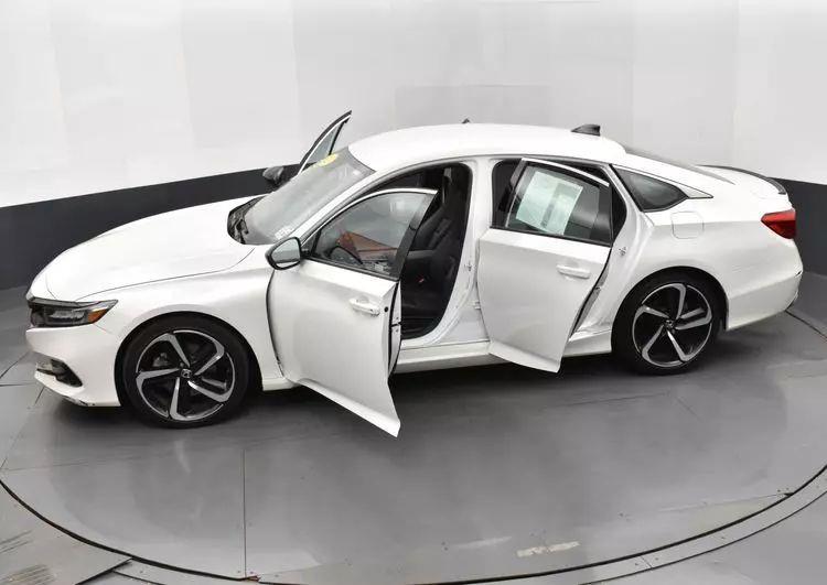 2022 Honda Accord Sport Sedan 4D photo