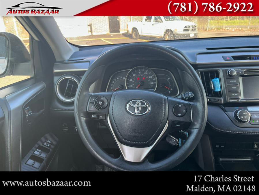 2015 Toyota RAV4 AWD 4dr XLE (Natl) photo