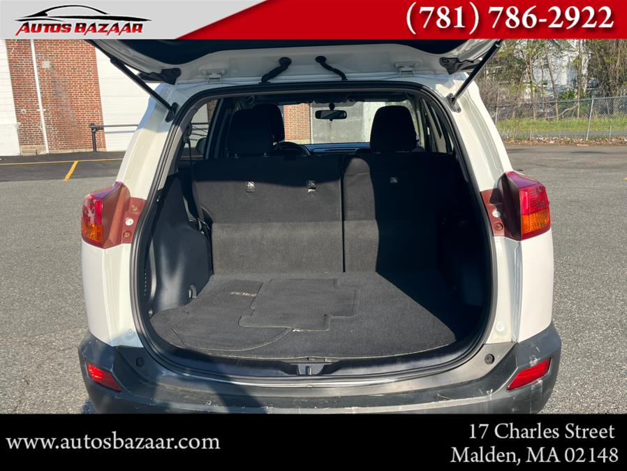 2015 Toyota RAV4 AWD 4dr XLE (Natl) photo