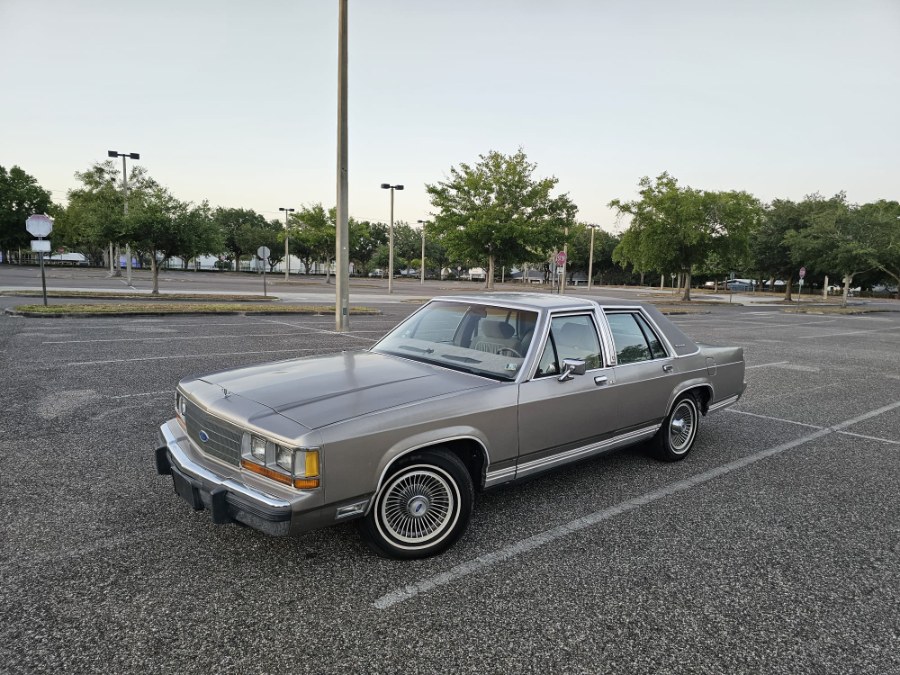 1989 Ford LTD Crown Victoria LX