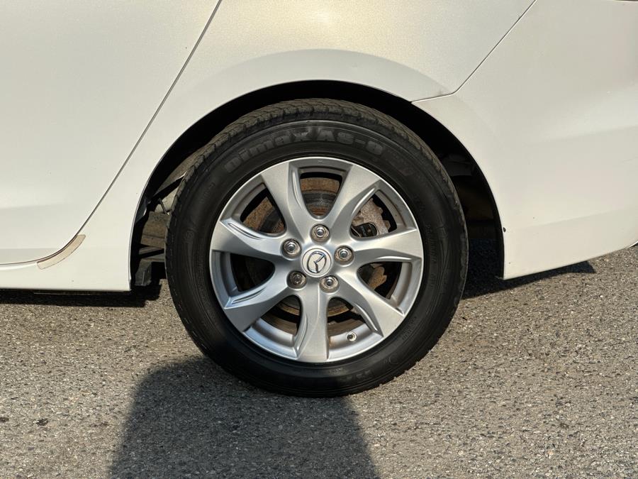 2011 Mazda Mazda3 i Touring photo