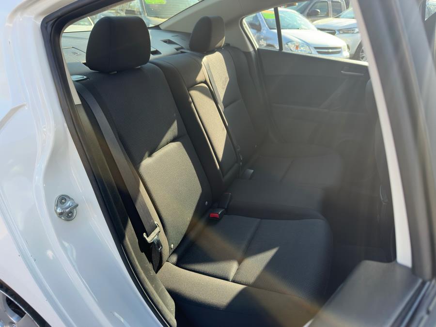 2011 Mazda Mazda3 i Touring photo