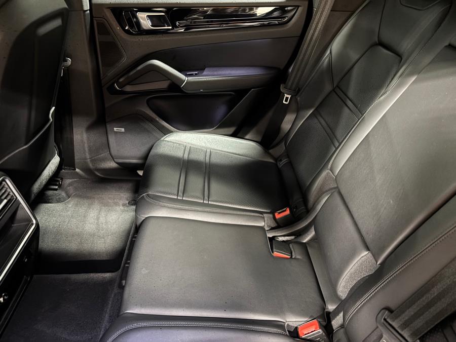 2019 Porsche Cayenne AWD photo