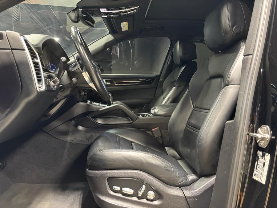 2019 Porsche Cayenne AWD photo