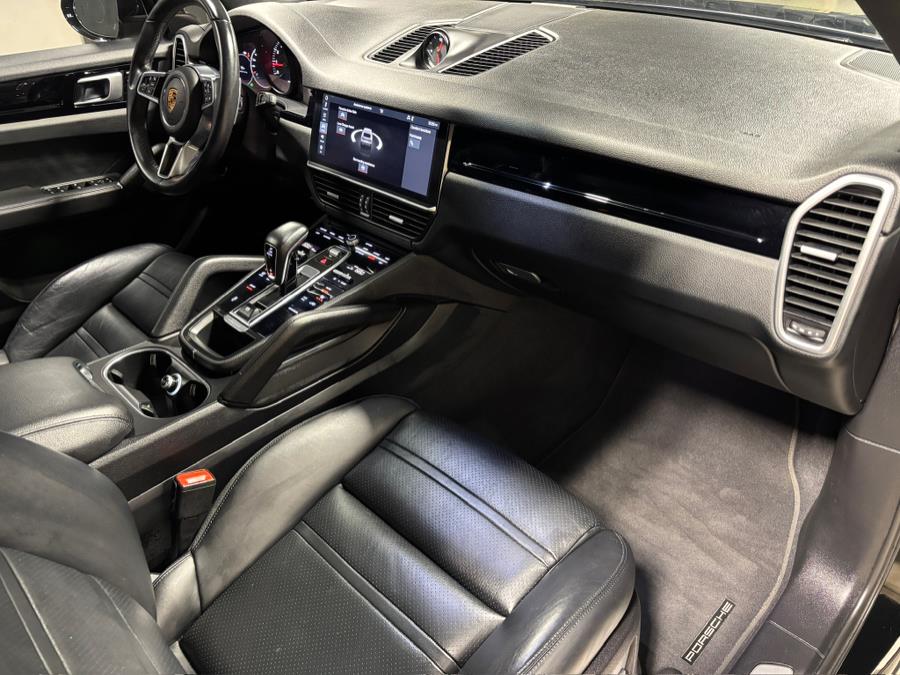 2019 Porsche Cayenne AWD photo