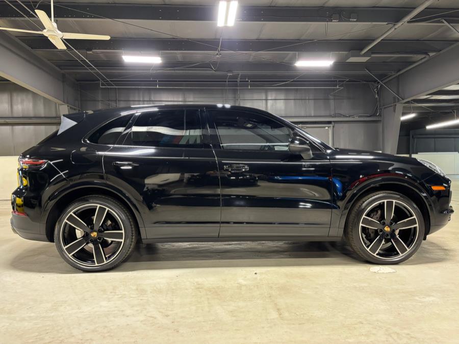 2019 Porsche Cayenne AWD photo
