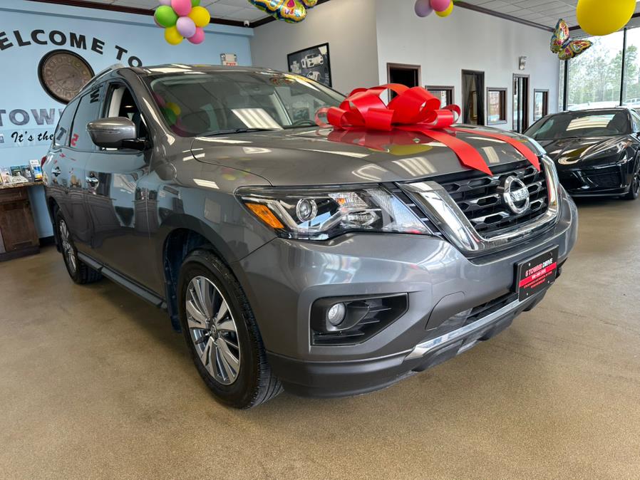 2020 Nissan Pathfinder 4x4 SV photo