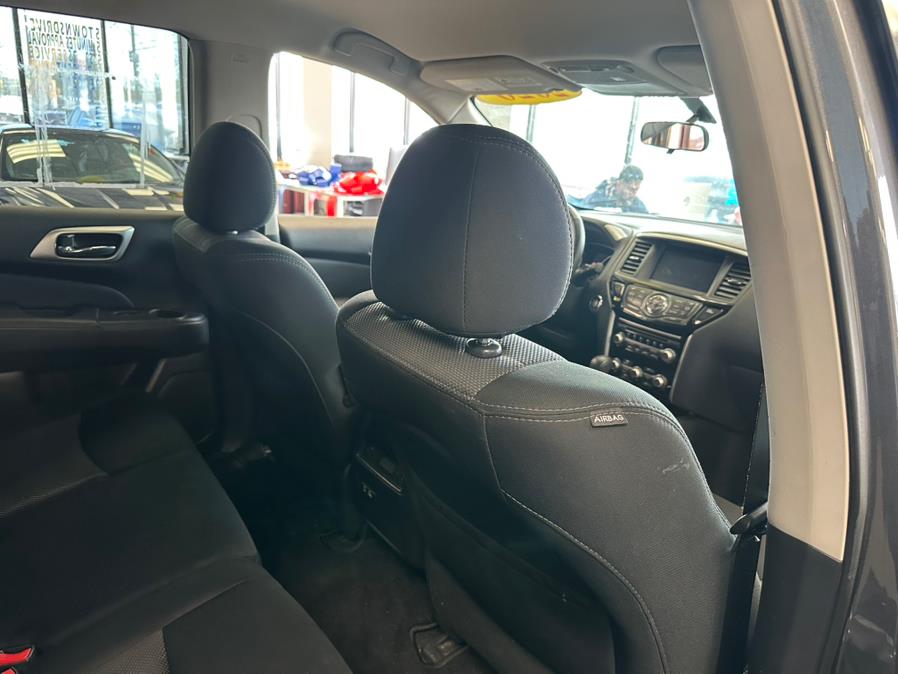 2020 Nissan Pathfinder 4x4 SV photo