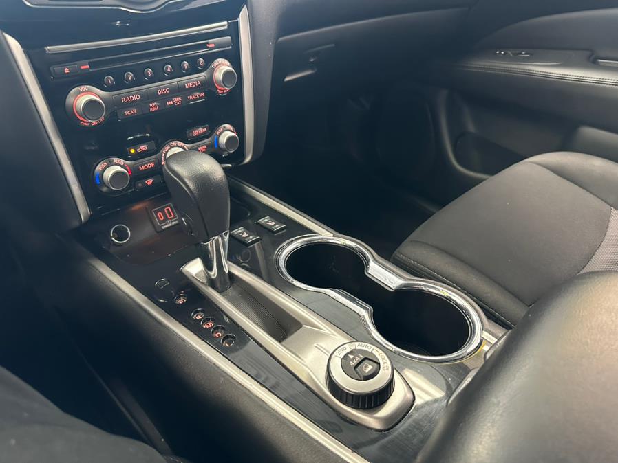 2020 Nissan Pathfinder 4x4 SV photo