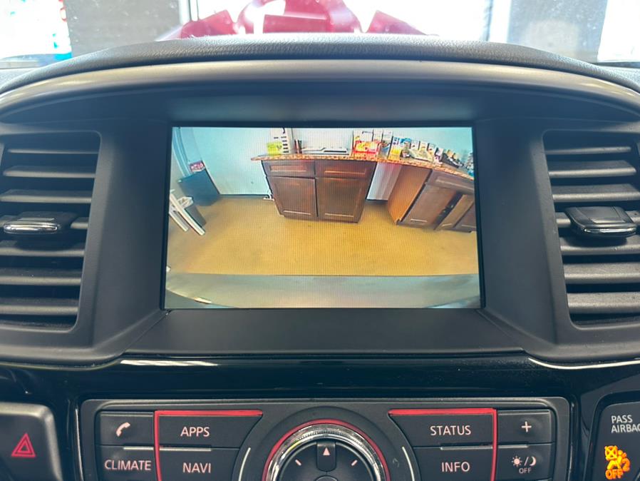 2020 Nissan Pathfinder 4x4 SV photo