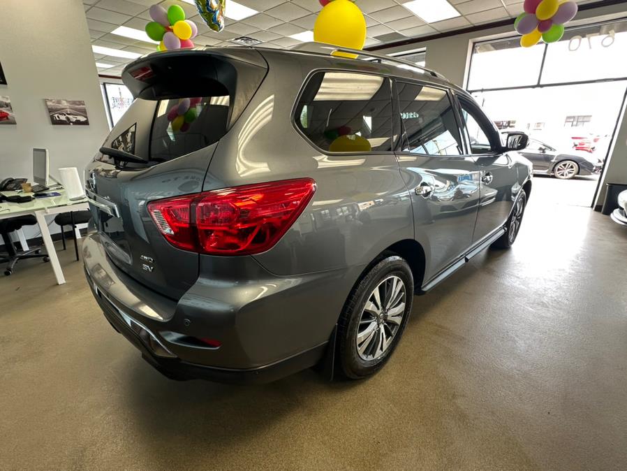 2020 Nissan Pathfinder 4x4 SV photo