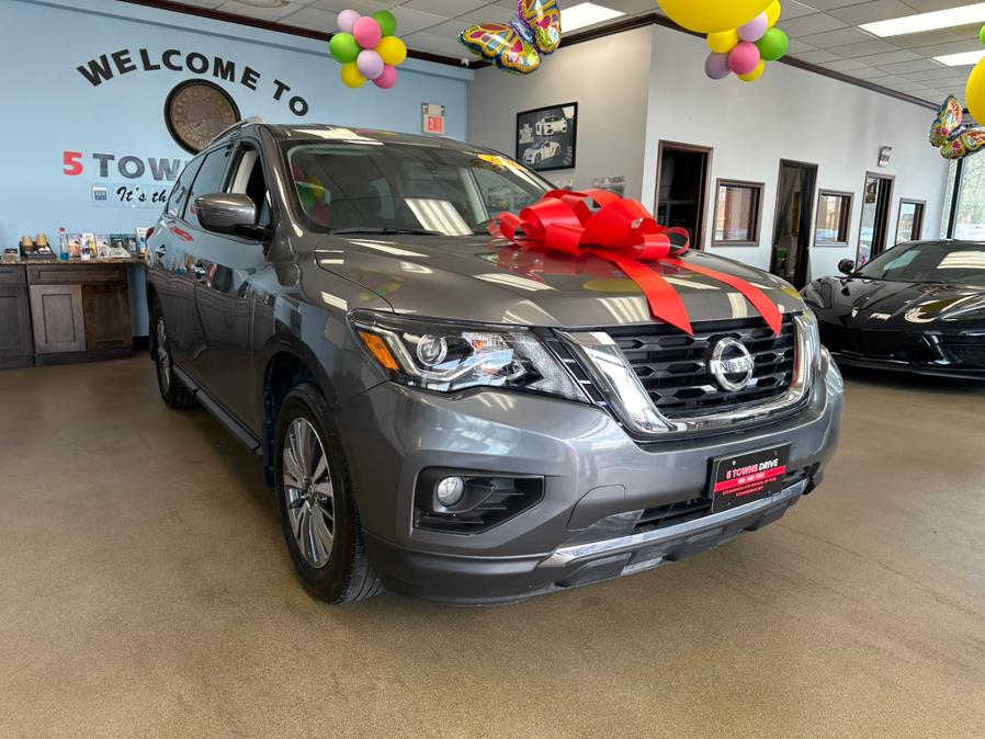 2020 Nissan Pathfinder 4x4 SV photo