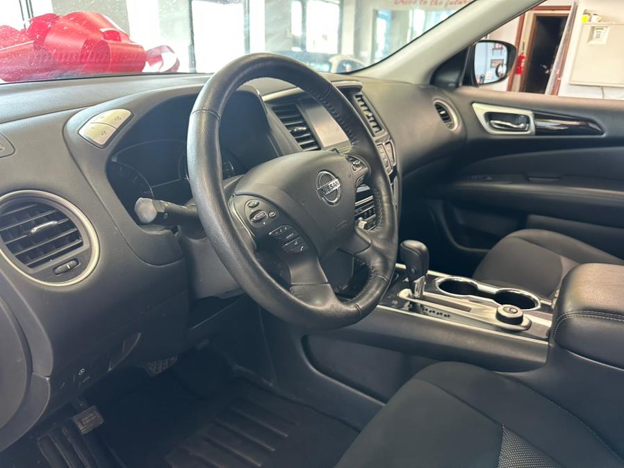 2020 Nissan Pathfinder 4x4 SV photo