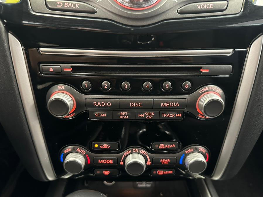 2020 Nissan Pathfinder 4x4 SV photo