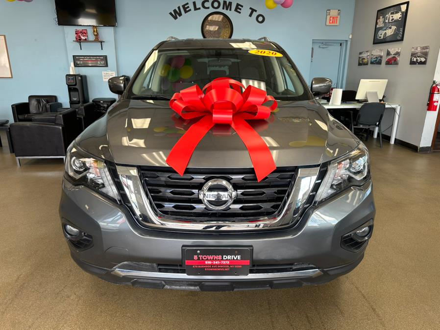 2020 Nissan Pathfinder 4x4 SV photo